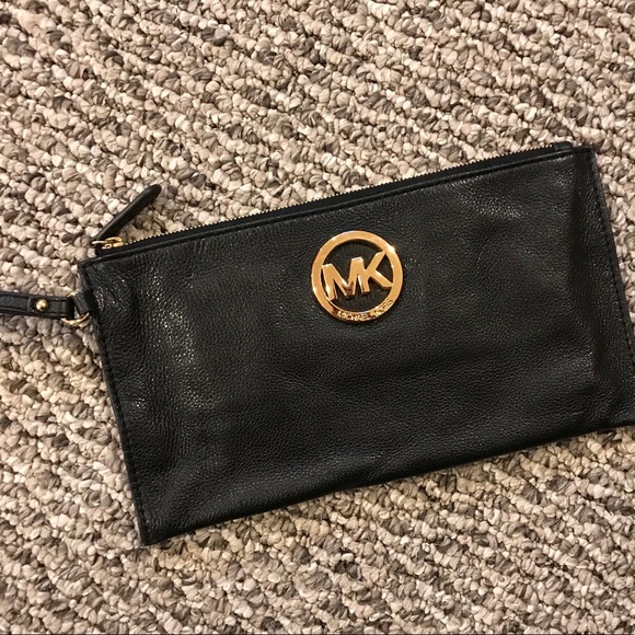 Authentic Michael by Michael Kors Signature Clutch - Picture 2 of 6